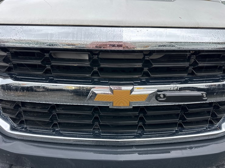 2016-chevrolet-silverado-image-25