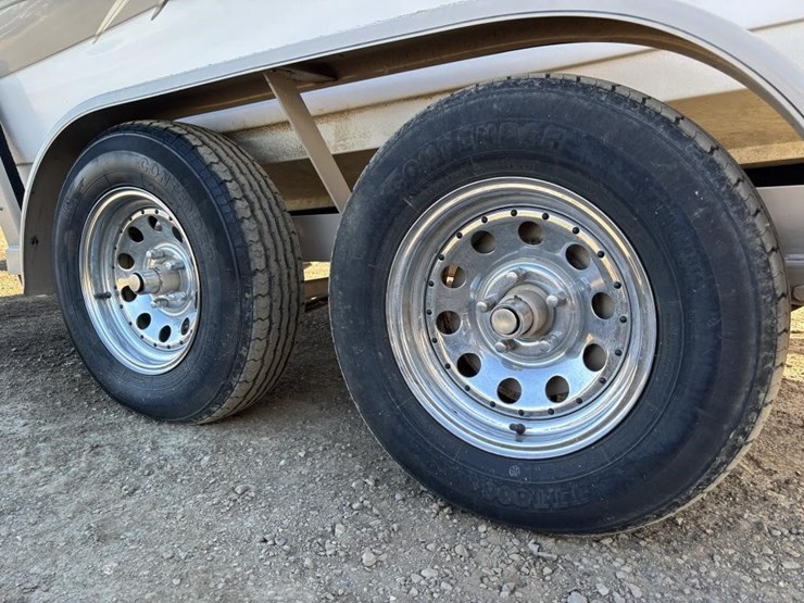 2006-unknown-trailer-image-58