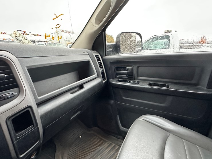 2015-dodge-ram-1500-image-68