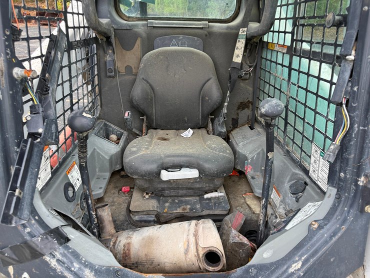 2016-bobcat-s650-image-8