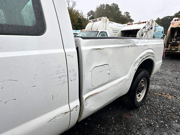 2012-ford-f250-xl-image-59