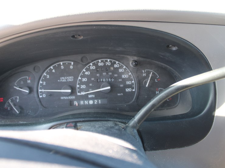 1996-ford-explorer-xlt-image-29