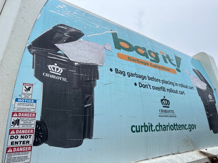 2015-autocar-acx64-image-32