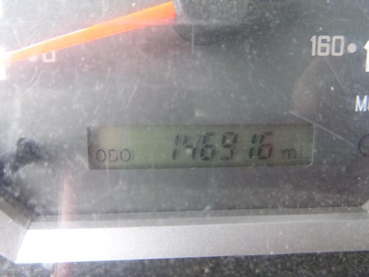 2018-isuzu-nrr-image-17