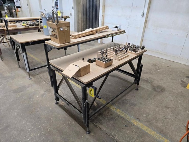 #2724-•-5'-x-32"-work-bench-w/-router-bits-image-4