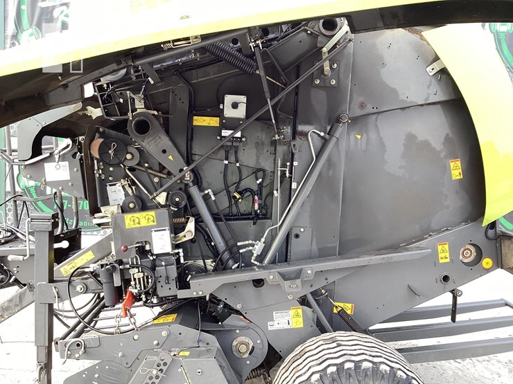 2017-claas-variant-480rc-image-11