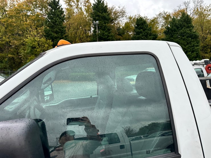 2015-ford-f350-xl-image-53