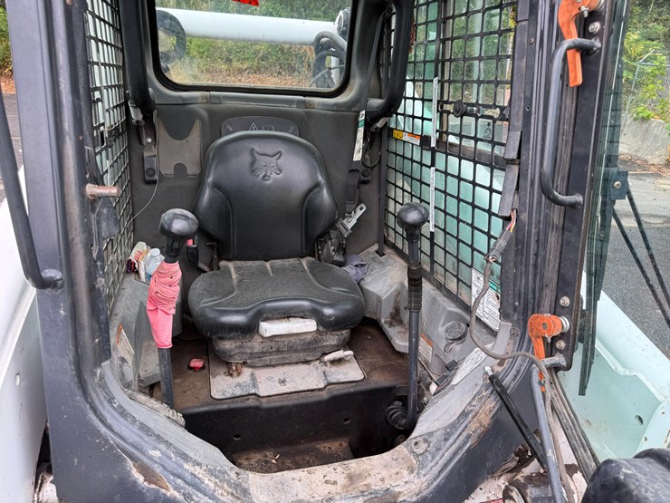 2019-bobcat-s650-image-8