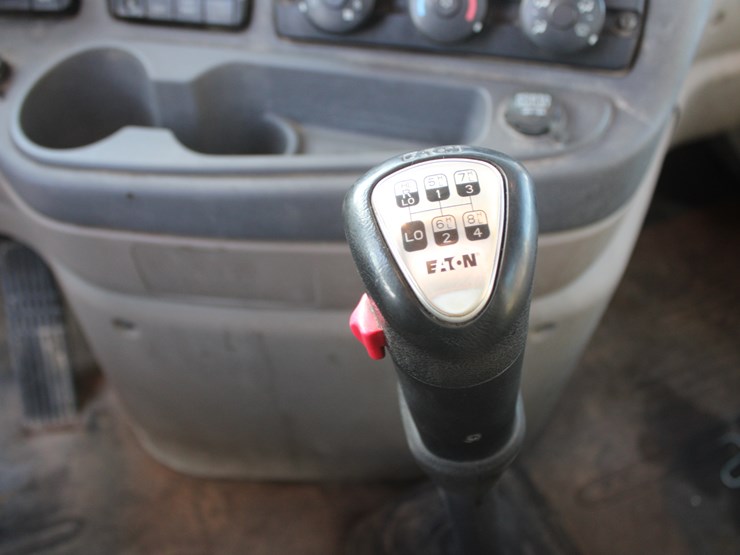 2016-freightliner-cascadia-125-image-64