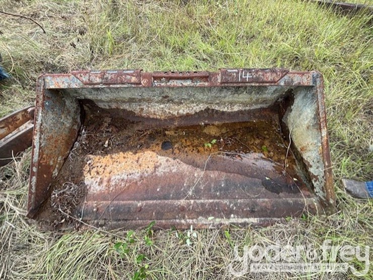 65"-bucket-to-suit-skidsteer-image-1