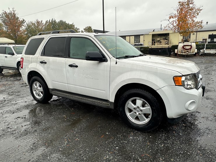 2012-ford-escape-xlt-image-3