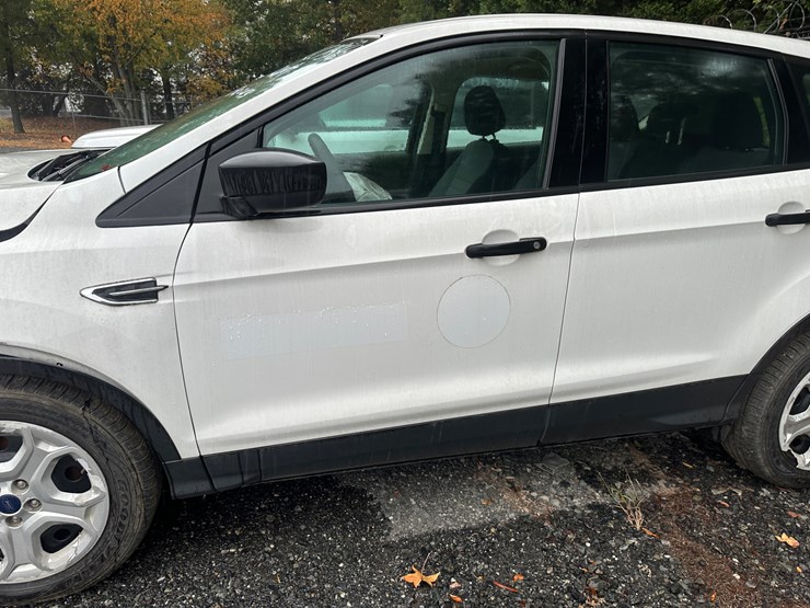 2017-ford-escape-image-3