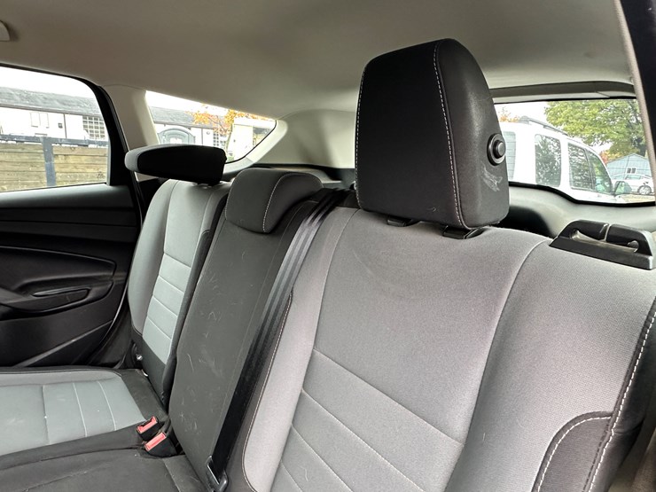 2017-ford-escape-image-79