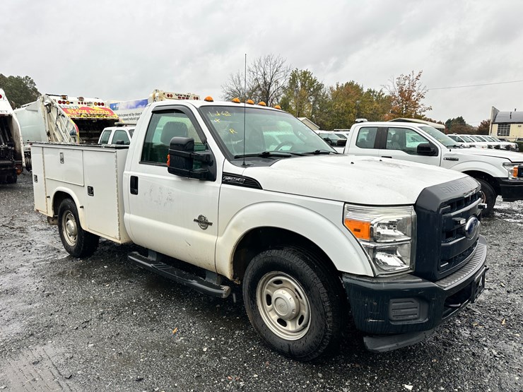 2012-ford-f250-xl-image-1