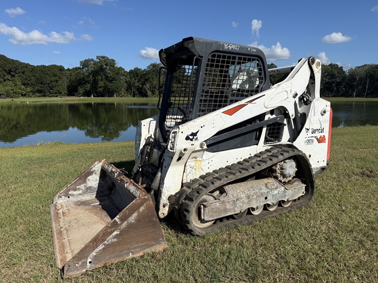 bobcat-t590-image-1
