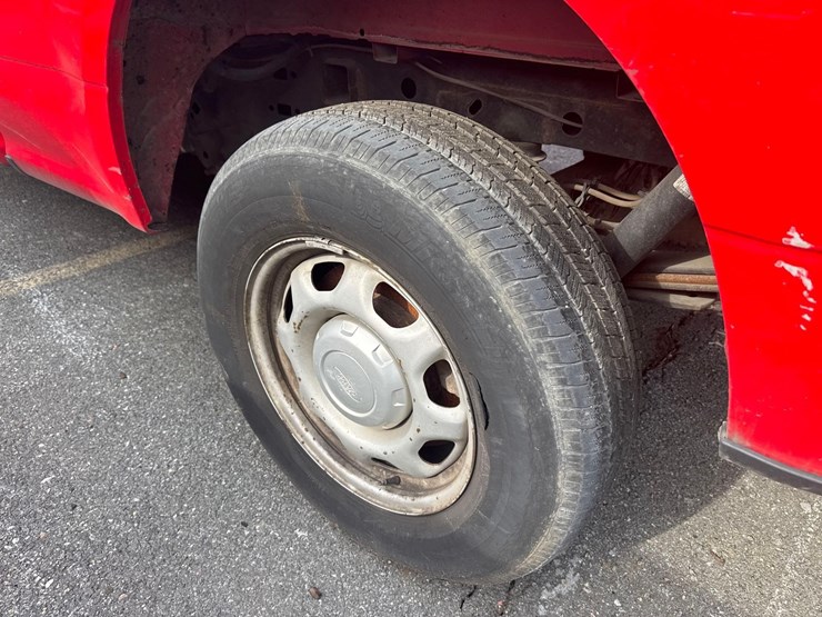 2015-ford-f150-xl-image-7