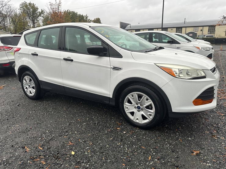 2016-ford-escape-image-1
