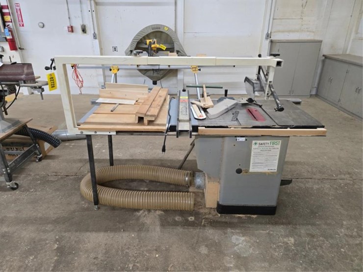 #2728-•-delta-unisaw-table-saw-image-3