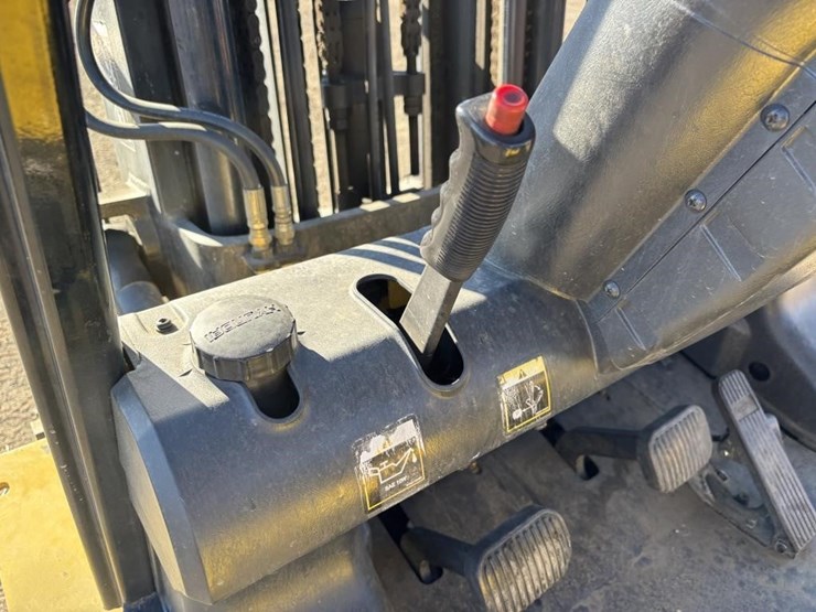 2011-hyundai-30l-7a-image-20