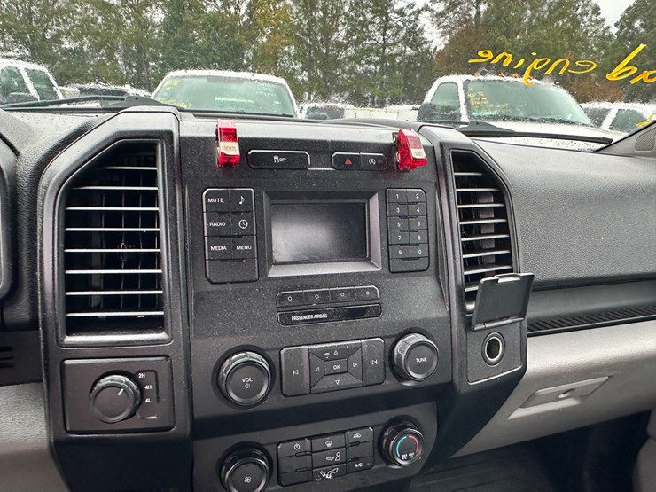 2020-ford-f150-xl-image-84