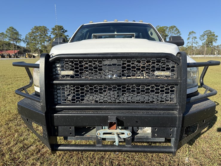2018-dodge-ram-3500-image-6