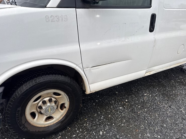 2014-utility-van-image-12