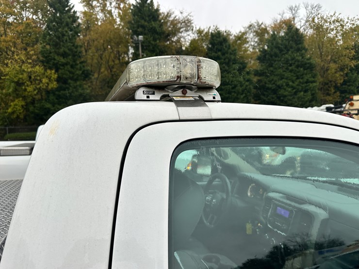 2015-dodge-ram-1500-image-15