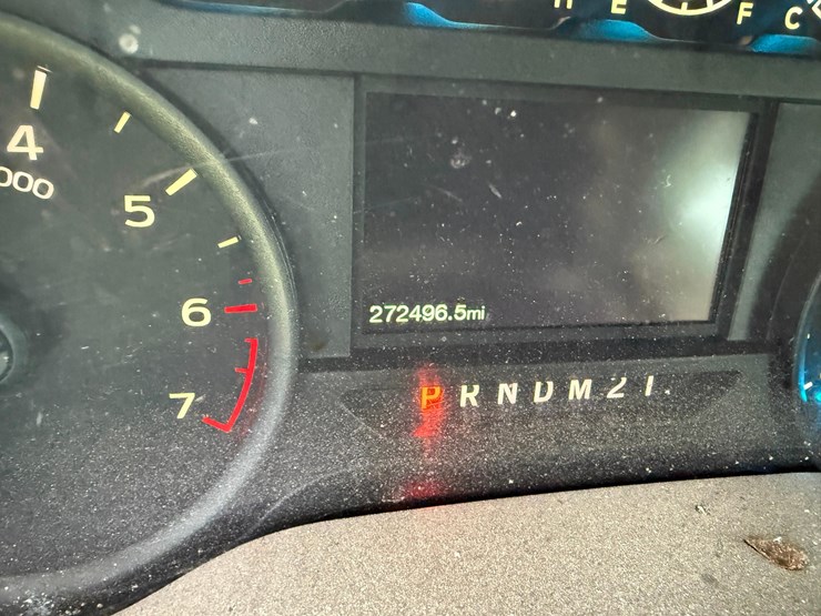 2017-ford-f150-xl-image-10