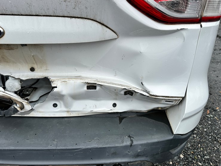 2016-ford-escape-image-62