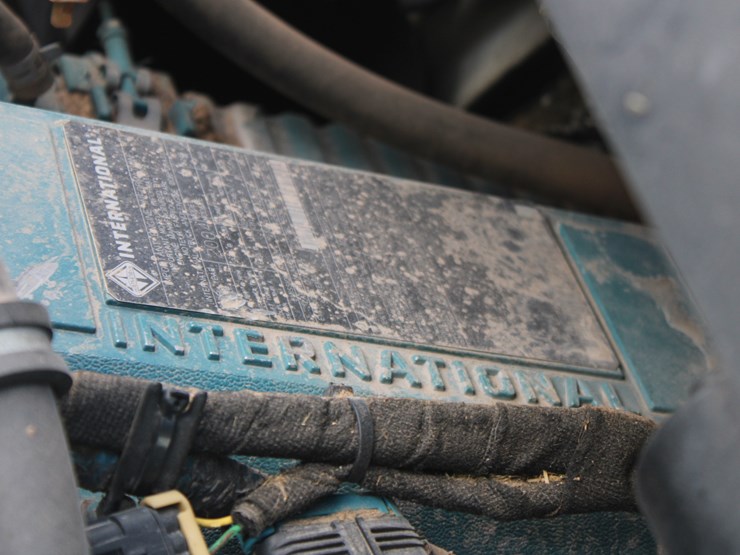 2004-international-durastar-4300-image-110