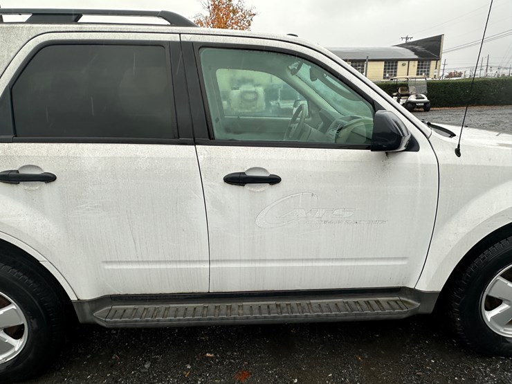 2012-ford-escape-xlt-image-18