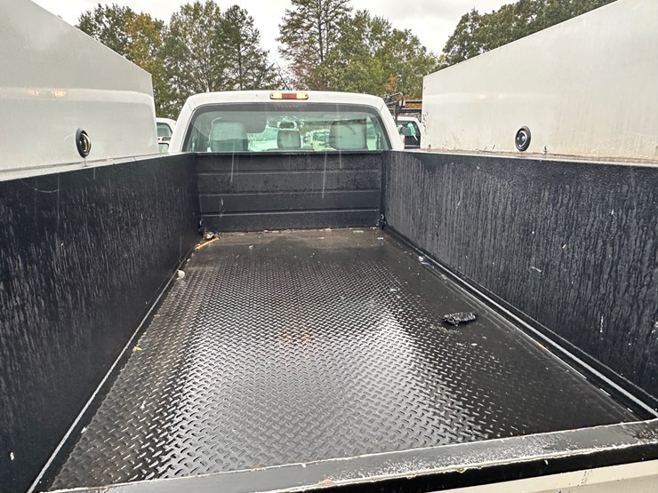 2015-ford-f350-xl-image-67