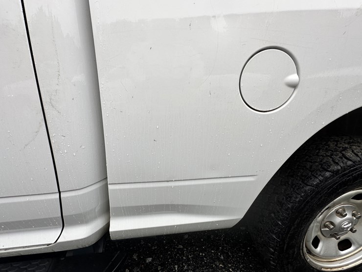 2015-dodge-ram-1500-image-43