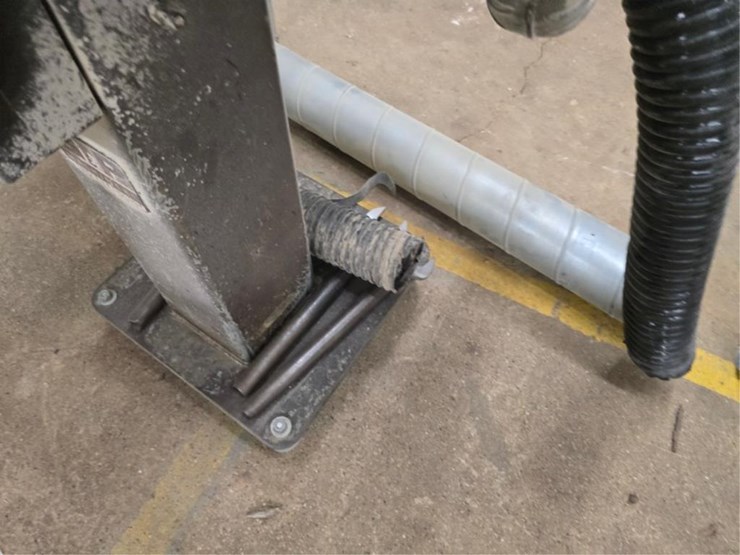 #2733-•-g&p-machinery-epn-flap-sander-image-13