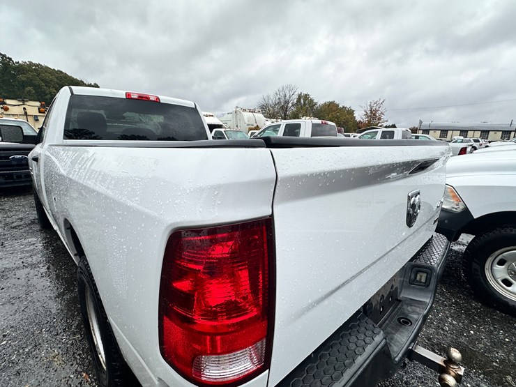 2015-dodge-ram-1500-image-57