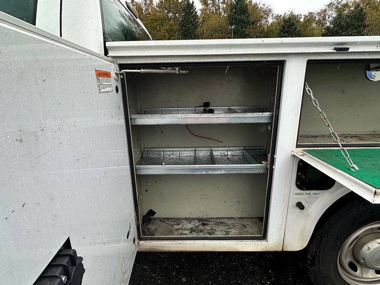 2012-ford-f250-xl-image-57