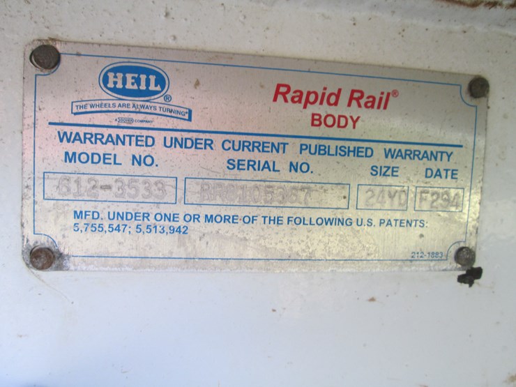 2016-freightliner-108sd-image-12