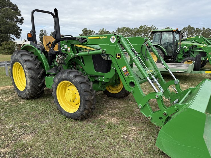 john-deere-5055e-image-1
