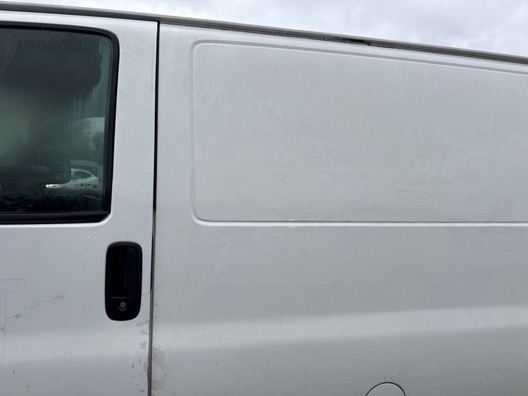 2014-utility-van-image-15