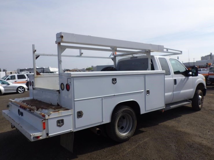 2015-ford-f350-image-3