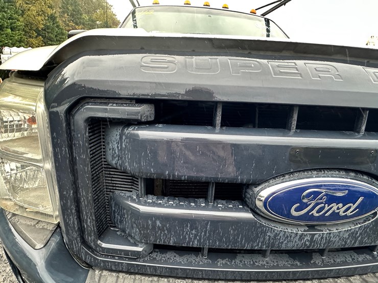 2014-ford-f350-xl-image-34