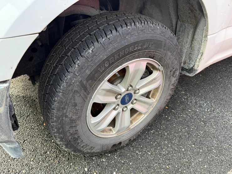 2019-ford-f150-xl-image-10