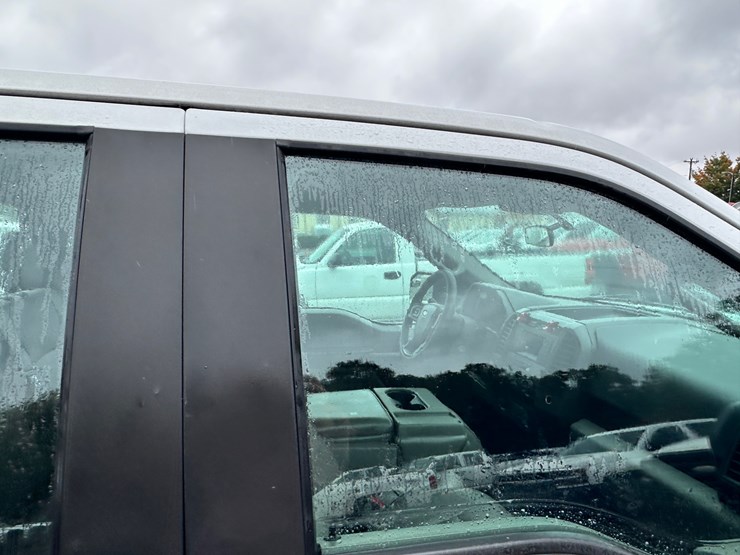 2020-ford-f150-xl-image-19