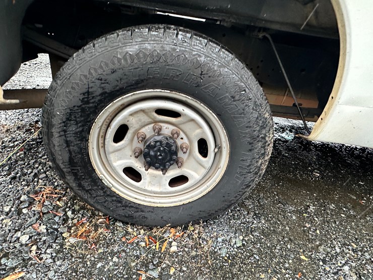 2012-ford-f250-xl-image-15