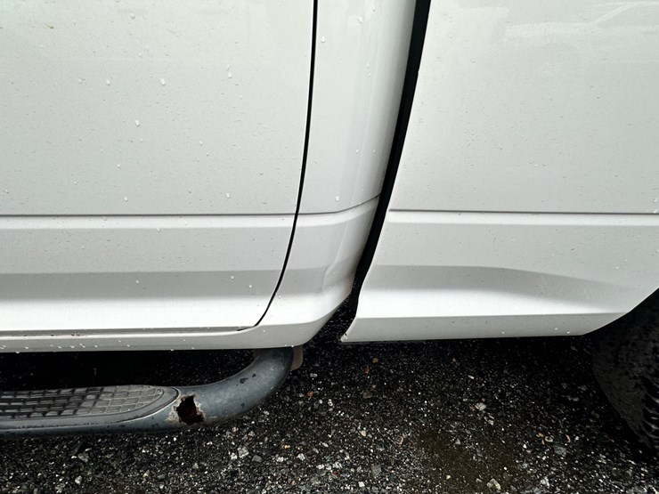 2013-dodge-ram-1500-image-56