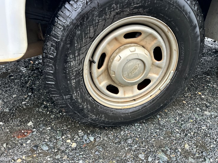 2016-ford-f250-xl-image-7