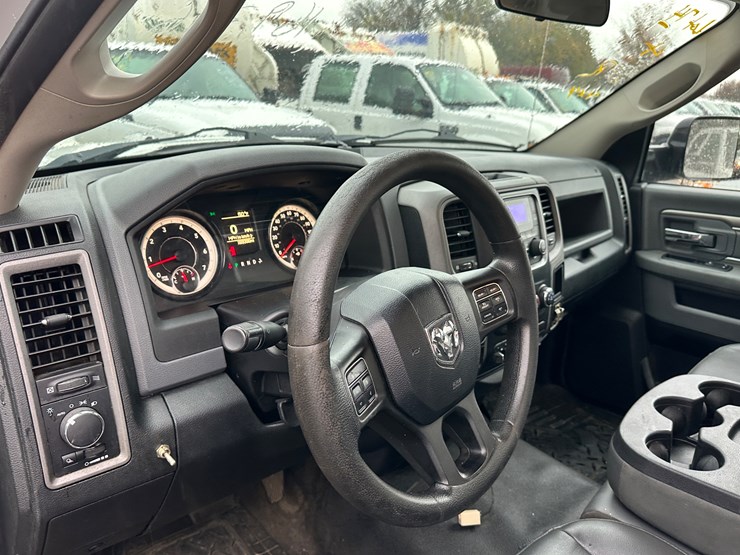 2015-dodge-ram-1500-image-57