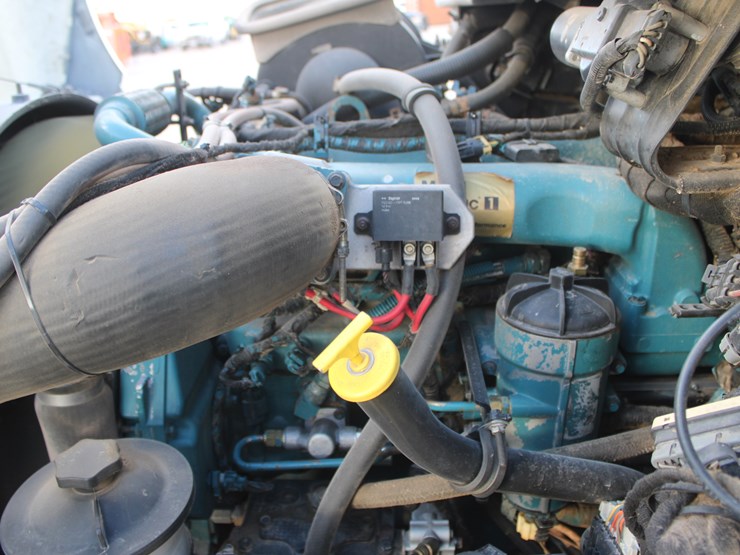 2004-international-durastar-4300-image-107