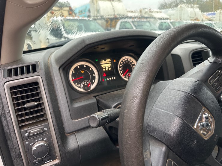 2015-dodge-ram-1500-image-50