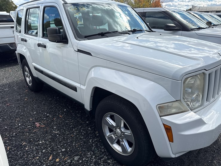 2012-jeep-liberty-image-53
